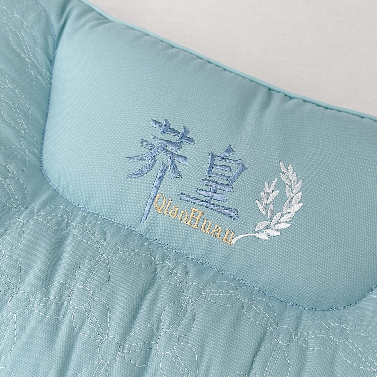 91家纺网 家纺一手货源 找家纺 宇诺家纺 2025新款亲肤荞皇枕头枕芯 绿色