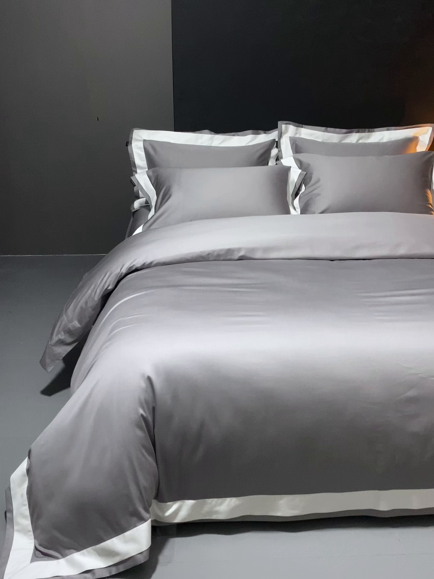 91家纺网 家纺一手货源 找家纺 南泉坊 2025新款亲肤舒适全棉纯棉长绒棉双层荷叶边撞色四件套-休斯顿 休斯顿-浅灰