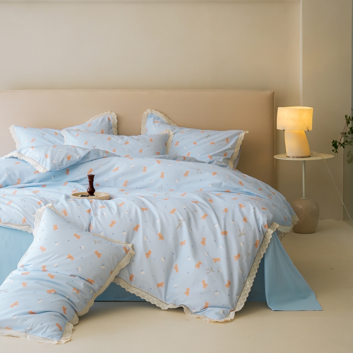 91家纺网 家纺一手货源 找家纺 （总）洺兰家居 2025年小清新全棉13372镂空花边小碎花ins风水洗棉四件套