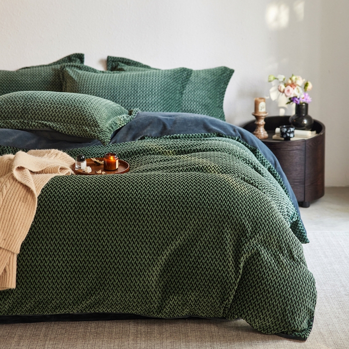 91家纺网 家纺一手货源 找家纺 （总）安莱生活 2025新款加厚250克全消光提花印花牛奶绒四件套-谧雅系列