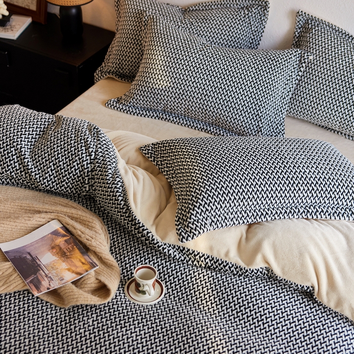 91家纺网 家纺一手货源 找家纺 安莱生活 2025新款加厚250克全消光提花印花牛奶绒四件套-谧雅系列 谧雅子墨