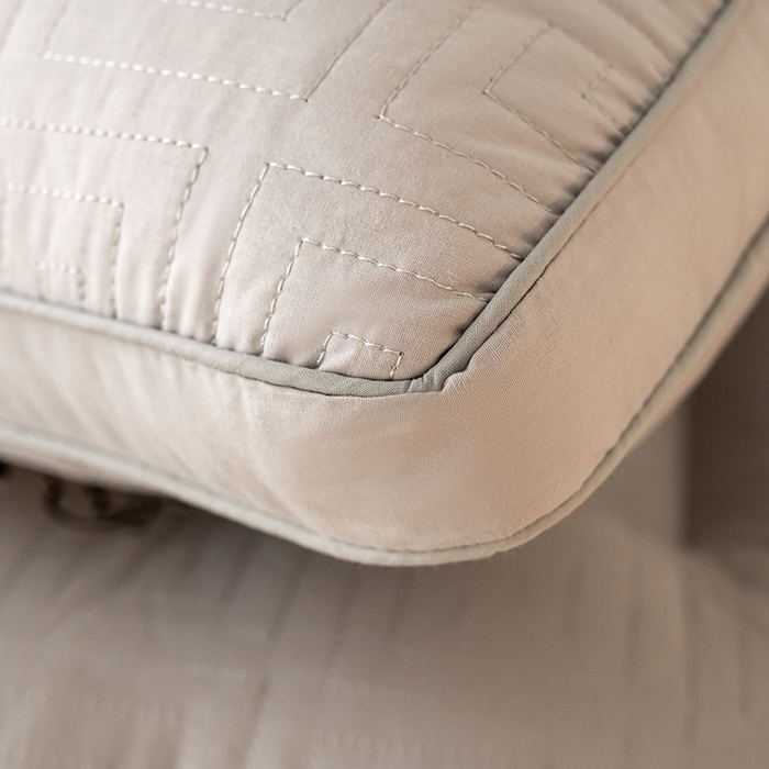 91家纺网 家纺一手货源 找家纺 （总）宇诺家纺 2025新款纯棉双面绗缝护颈枕枕头枕芯