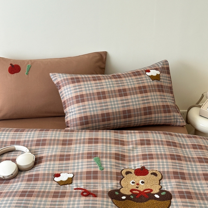 91家纺网 家纺一手货源 找家纺 锦觅 2025秋冬A类数码印花全棉纯棉磨毛绣花保暖四件套 奶油小熊