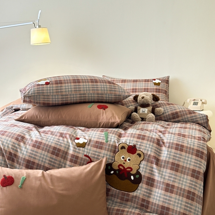 91家纺网 家纺一手货源 找家纺 锦觅 2025秋冬A类数码印花全棉纯棉磨毛绣花保暖四件套 奶油小熊