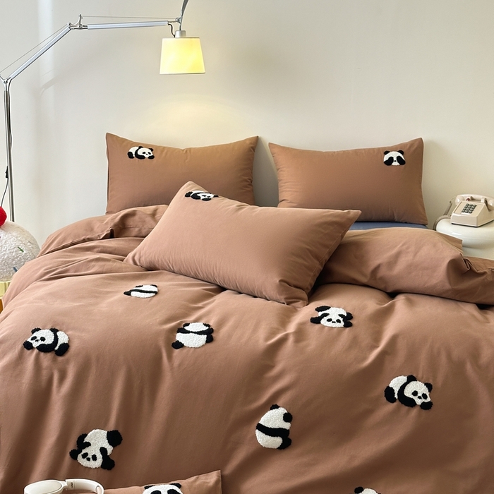 91家纺网 家纺一手货源 找家纺 锦觅 2025秋冬A类数码印花全棉纯棉磨毛绣花保暖四件套 熊猫宝贝
