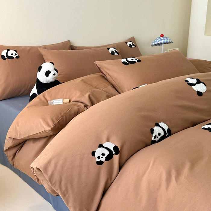 91家纺网 家纺一手货源 找家纺 锦觅 2025秋冬A类数码印花全棉纯棉磨毛绣花保暖四件套 熊猫宝贝