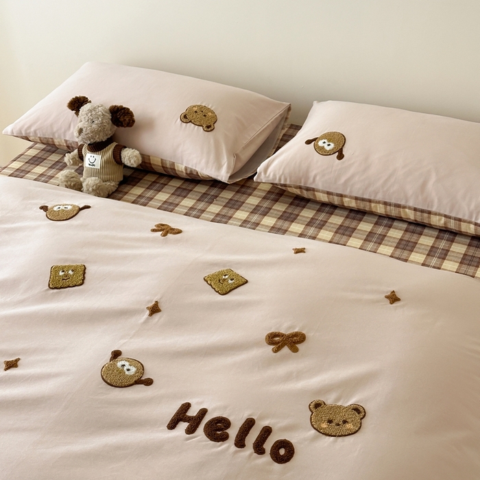 91家纺网 家纺一手货源 找家纺 锦觅 2025秋冬A类数码印花全棉纯棉磨毛绣花保暖四件套 欢乐小熊