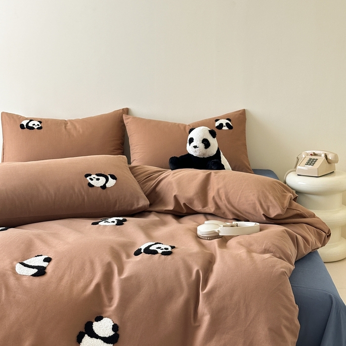 91家纺网 家纺一手货源 找家纺 锦觅 2025秋冬A类数码印花全棉纯棉磨毛绣花保暖四件套 熊猫宝贝