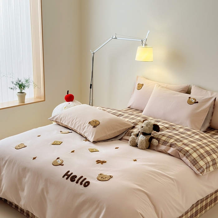 91家纺网 家纺一手货源 找家纺 锦觅 2025秋冬A类数码印花全棉纯棉磨毛绣花保暖四件套 欢乐小熊