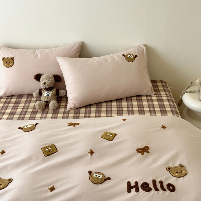 91家纺网 家纺一手货源 找家纺 锦觅 2025秋冬A类数码印花全棉纯棉磨毛绣花保暖四件套 欢乐小熊