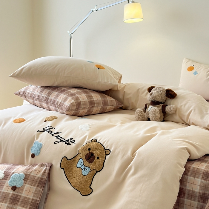 91家纺网 家纺一手货源 找家纺 锦觅 2025秋冬A类数码印花全棉纯棉磨毛绣花保暖四件套 欢乐巴拉