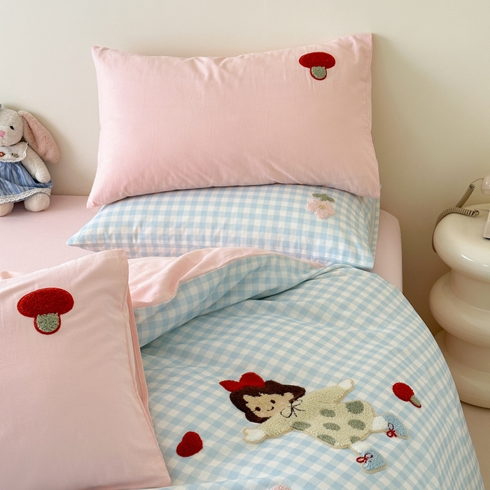 91家纺网 家纺一手货源 找家纺 锦觅 2025秋冬A类数码印花全棉纯棉磨毛绣花保暖四件套 可爱女孩