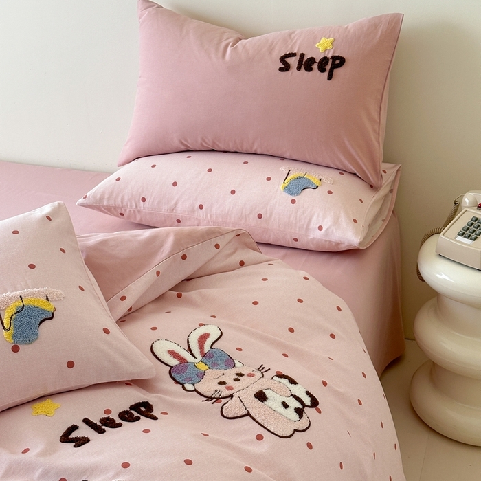 91家纺网 家纺一手货源 找家纺 锦觅 2025秋冬A类数码印花全棉纯棉磨毛绣花保暖四件套 贪睡兔兔