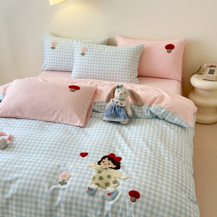 91家纺网 家纺一手货源 找家纺 锦觅 2025秋冬A类数码印花全棉纯棉磨毛绣花保暖四件套 可爱女孩