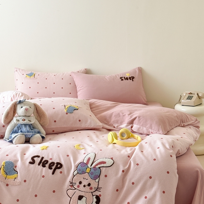 91家纺网 家纺一手货源 找家纺 锦觅 2025秋冬A类数码印花全棉纯棉磨毛绣花保暖四件套 贪睡兔兔