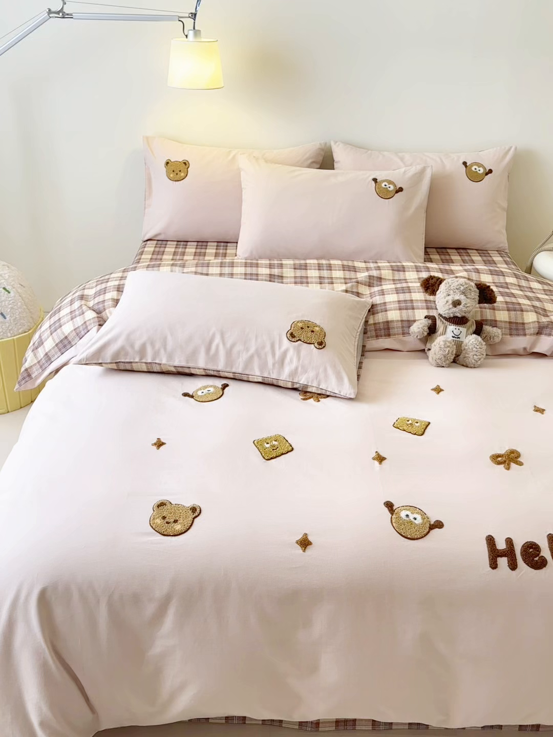 91家纺网 家纺一手货源 找家纺 锦觅 2025秋冬A类数码印花全棉纯棉磨毛绣花保暖四件套 欢乐小熊