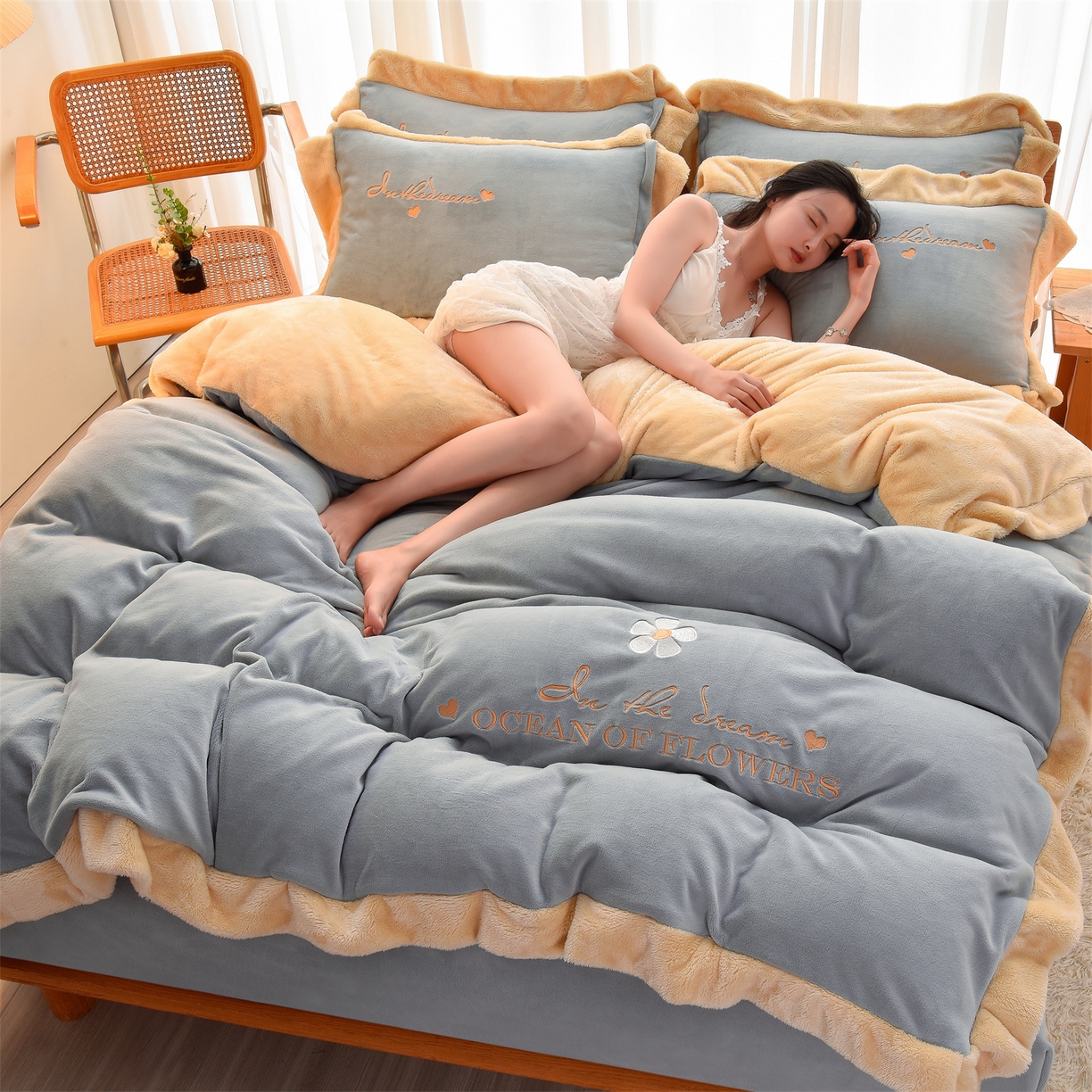 91家纺网 家纺一手货源 找家纺 笙意 新款牛奶绒刺绣四件套-繁花系列 繁花-海清