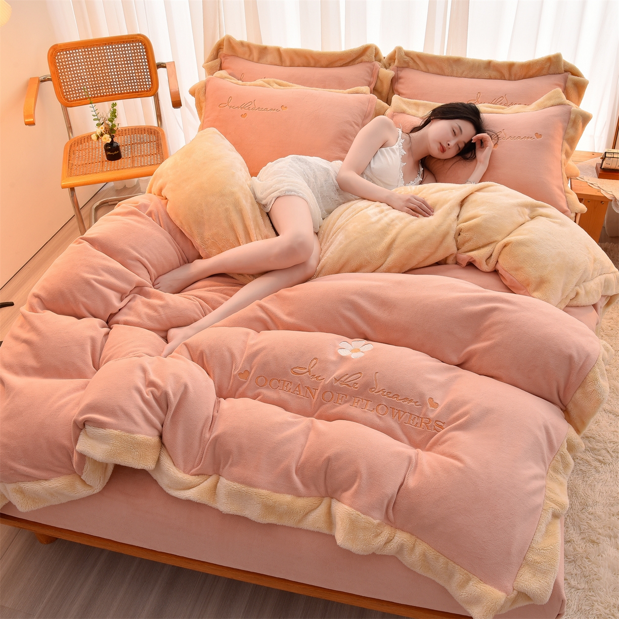 91家纺网 家纺一手货源 找家纺 笙意 新款牛奶绒刺绣四件套-繁花系列 繁花-可可粉