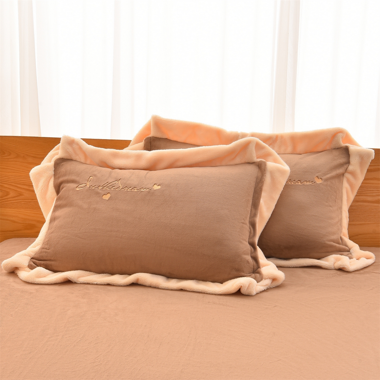 91家纺网 家纺一手货源 找家纺 笙意 新款牛奶绒刺绣四件套-繁花系列 繁花-摩卡棕