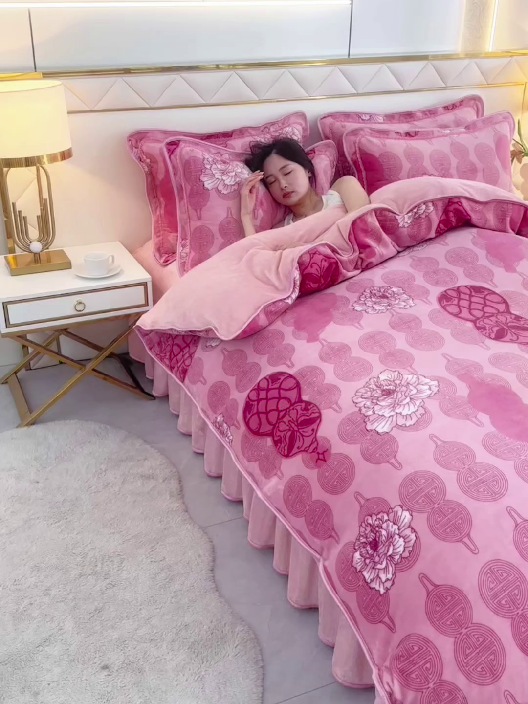 91家纺网 家纺一手货源 找家纺 曼尼家纺 2025新款7斤高克重牛奶绒四件套 福禄