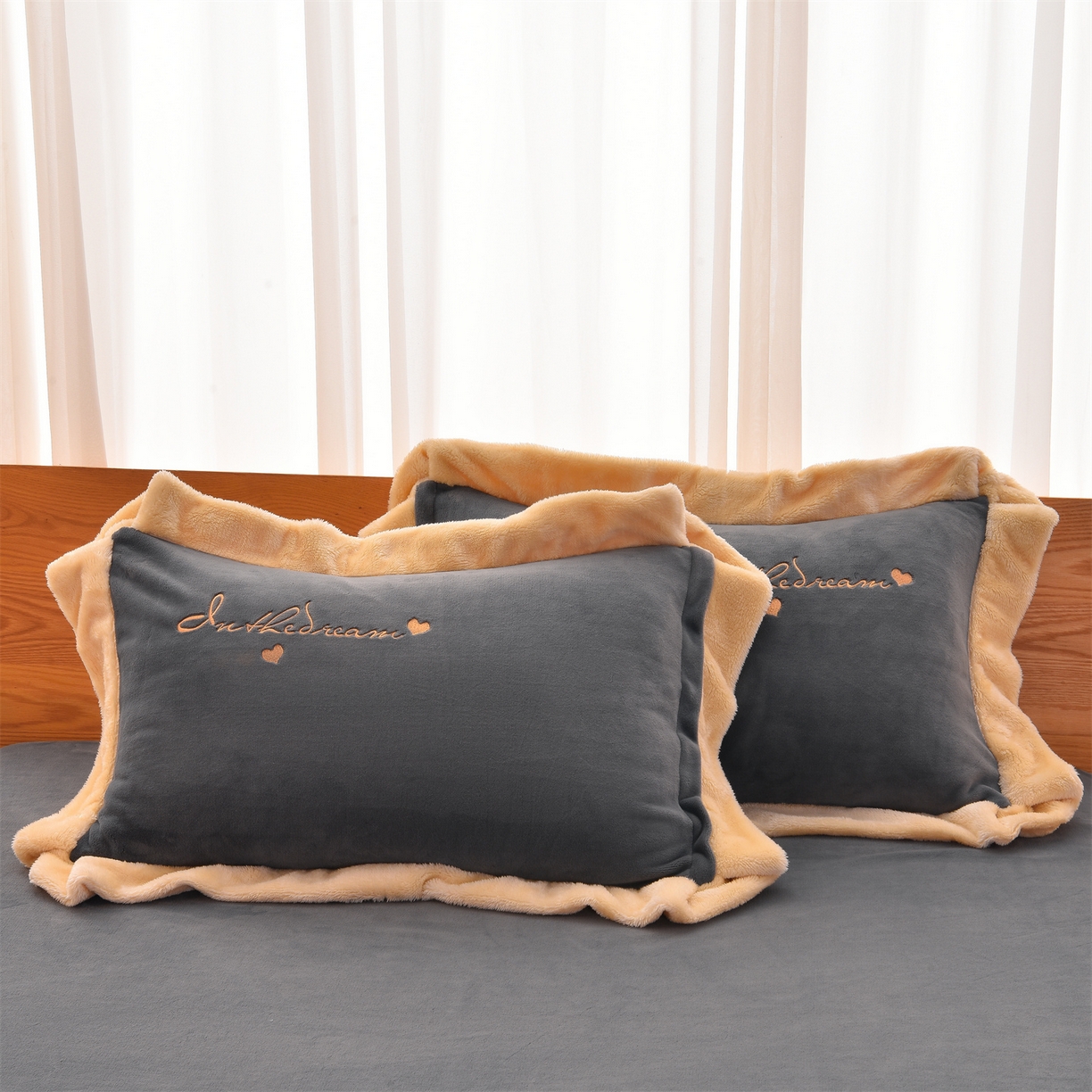 91家纺网 家纺一手货源 找家纺 笙意 新款牛奶绒刺绣四件套-繁花系列 繁花-绅士灰