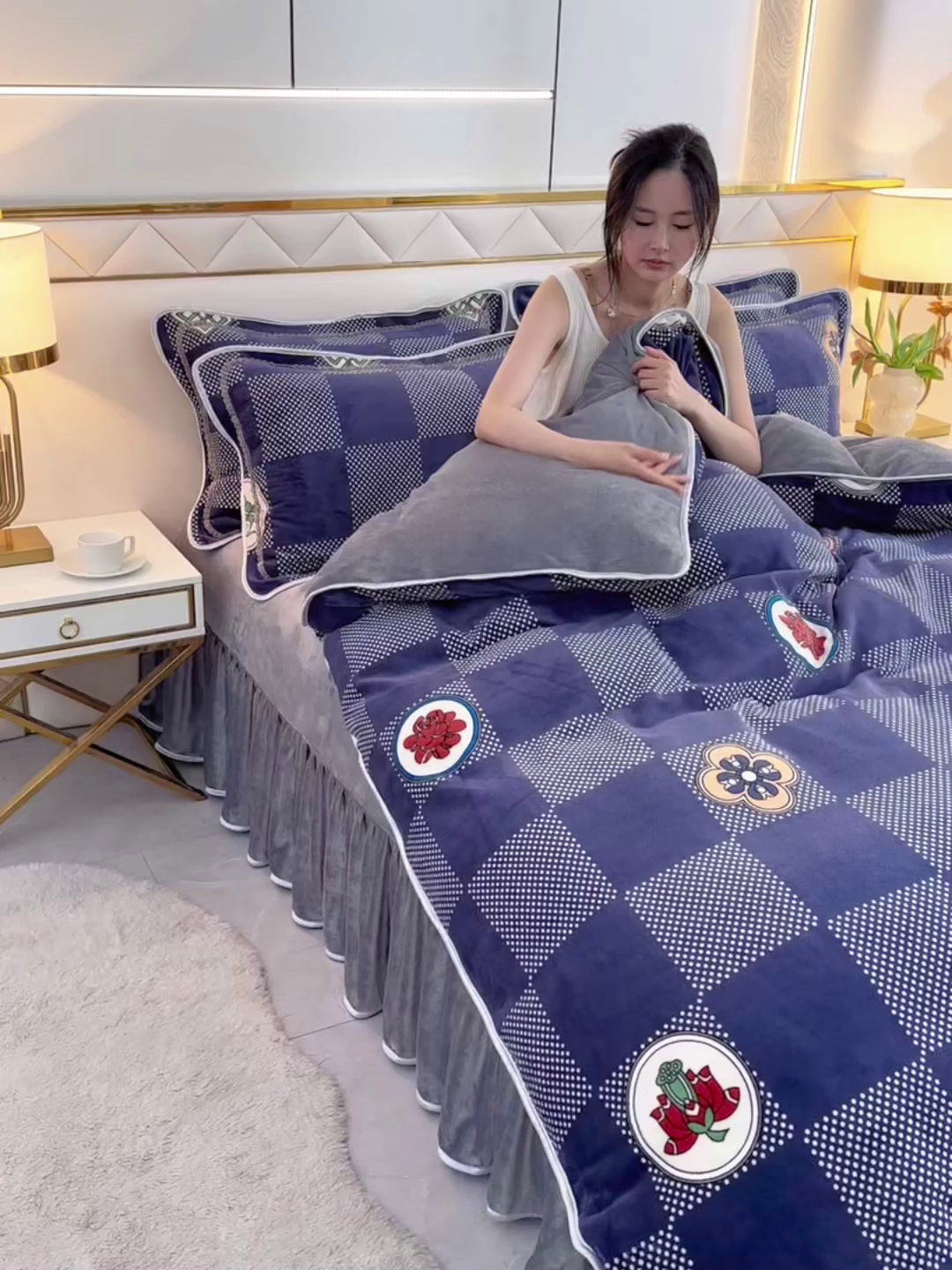 91家纺网 家纺一手货源 找家纺 曼尼家纺 2025新款7斤高克重牛奶绒四件套 多宝阁