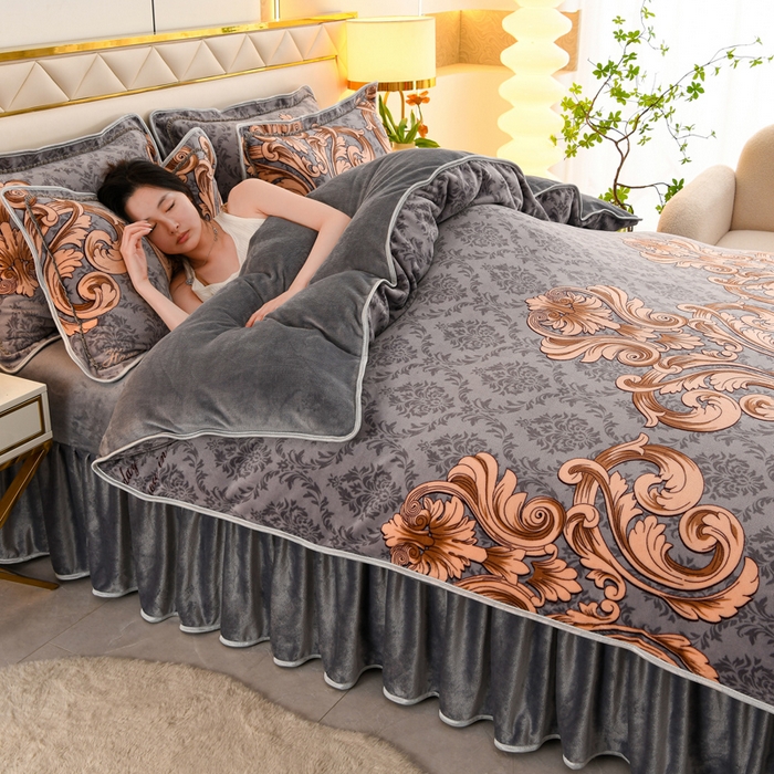 91家纺网 家纺一手货源 找家纺 曼尼家纺 2025新款7斤高克重牛奶绒四件套 浪漫灰