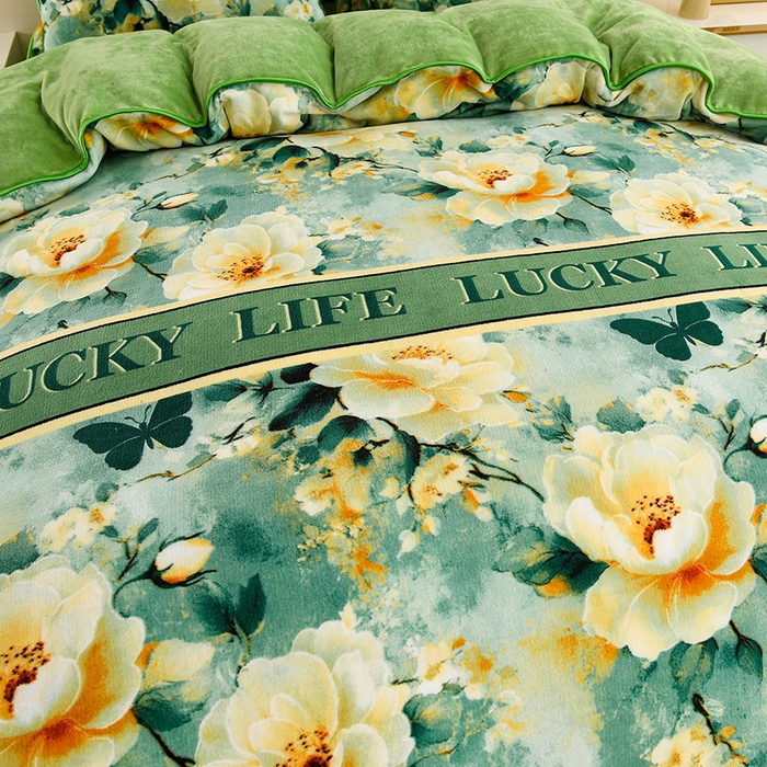 91家纺网 家纺一手货源 找家纺 曼尼家纺 2025新款7斤高克重牛奶绒四件套 繁华似锦