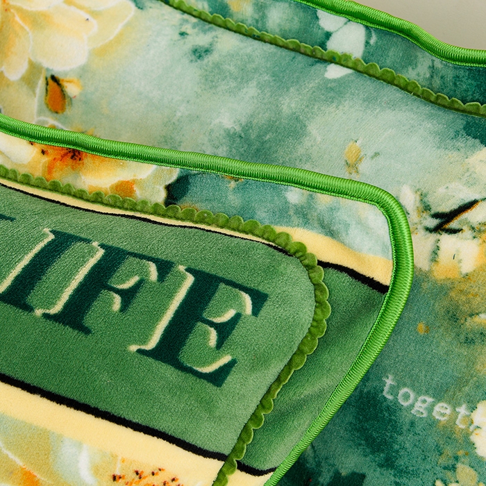 91家纺网 家纺一手货源 找家纺 曼尼家纺 2025新款7斤高克重牛奶绒四件套 繁华似锦