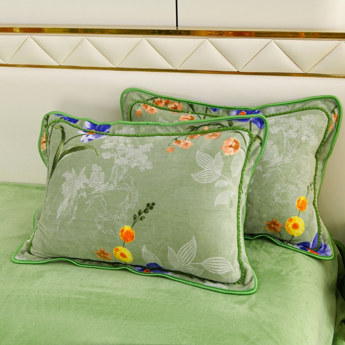 91家纺网 家纺一手货源 找家纺 曼尼家纺 2025新款7斤高克重牛奶绒四件套 花样情怀