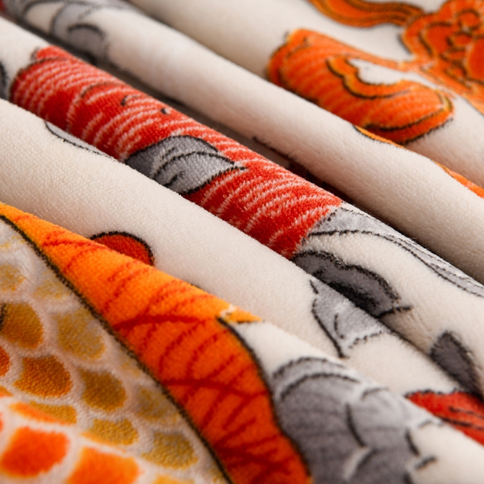 91家纺网 家纺一手货源 找家纺 曼尼家纺 2025新款7斤高克重牛奶绒四件套 年年有鱼