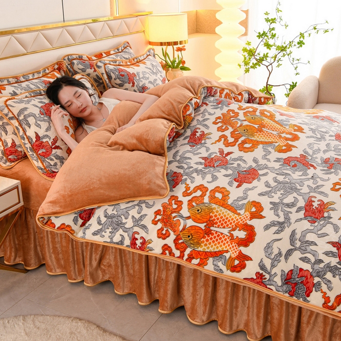 91家纺网 家纺一手货源 找家纺 曼尼家纺 2025新款7斤高克重牛奶绒四件套 年年有鱼