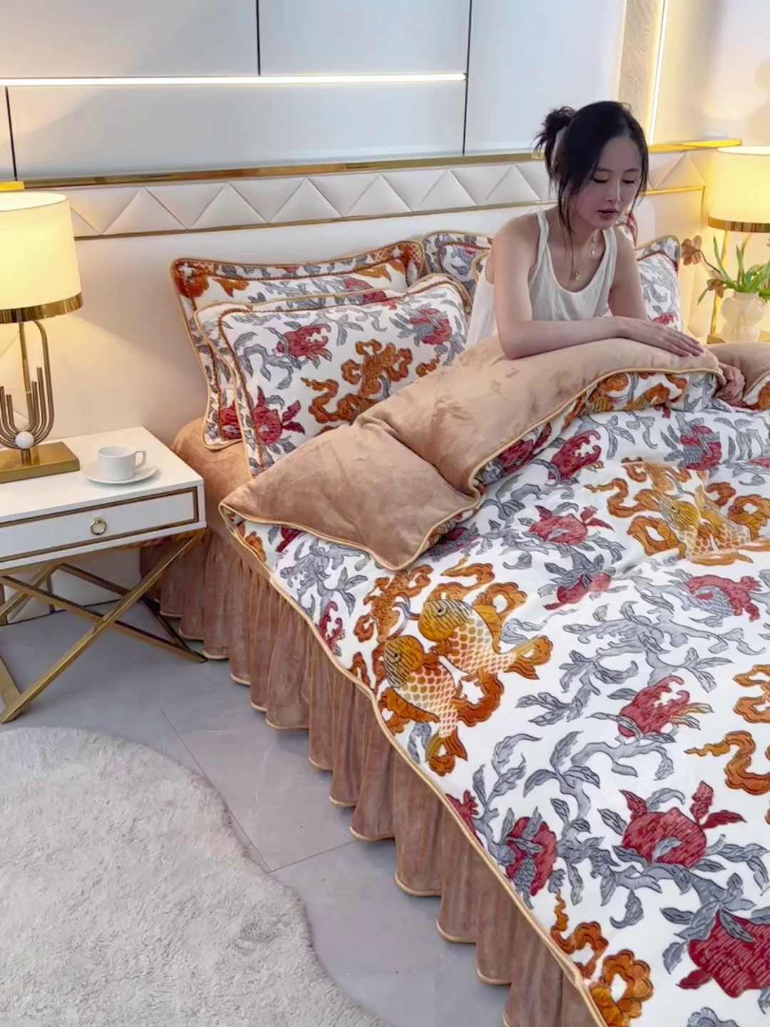 91家纺网 家纺一手货源 找家纺 曼尼家纺 2025新款7斤高克重牛奶绒四件套 年年有鱼