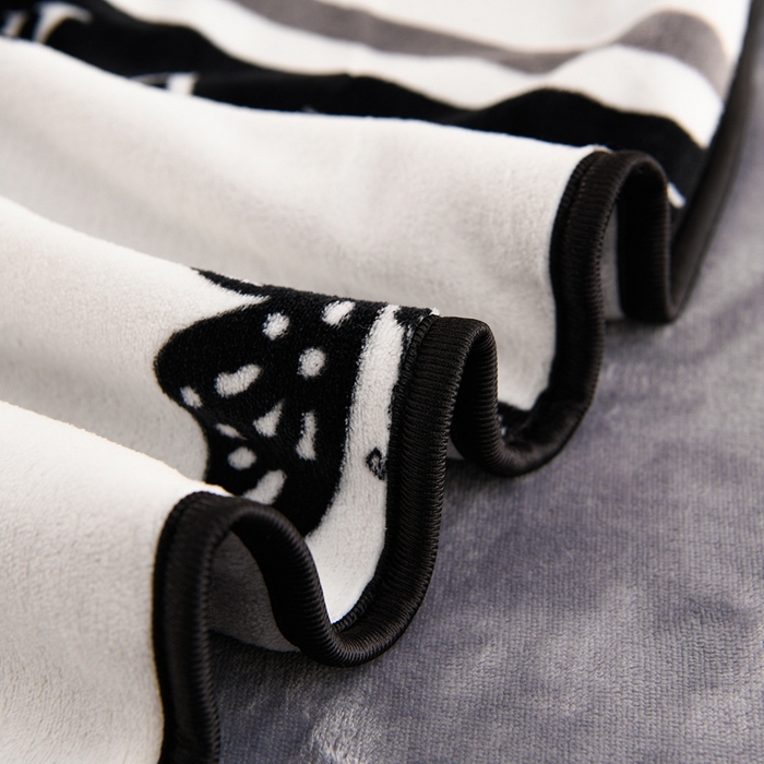 91家纺网 家纺一手货源 找家纺 曼尼家纺 2025新款7斤高克重牛奶绒四件套 幻蝶