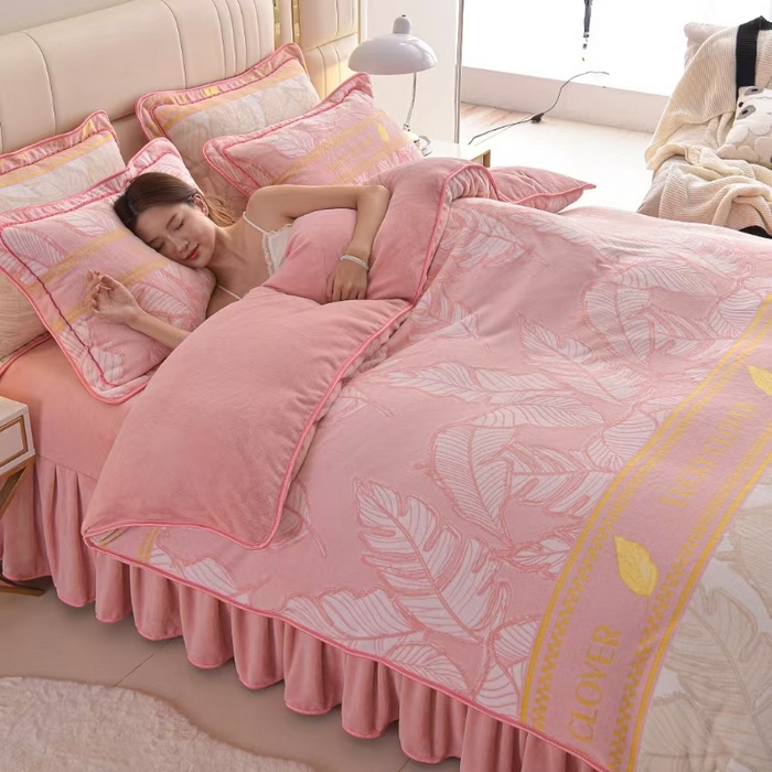 91家纺网 家纺一手货源 找家纺 曼尼家纺 2025新款7斤高克重牛奶绒四件套 约定