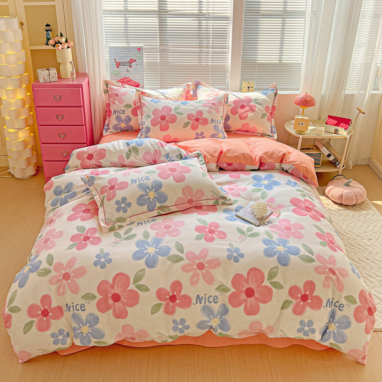 91家纺网 家纺一手货源 找家纺 优选直播新款全棉磨毛喷气印花四件套加厚纯棉三件套（一字绣工艺款）学生三件套 爱意花间