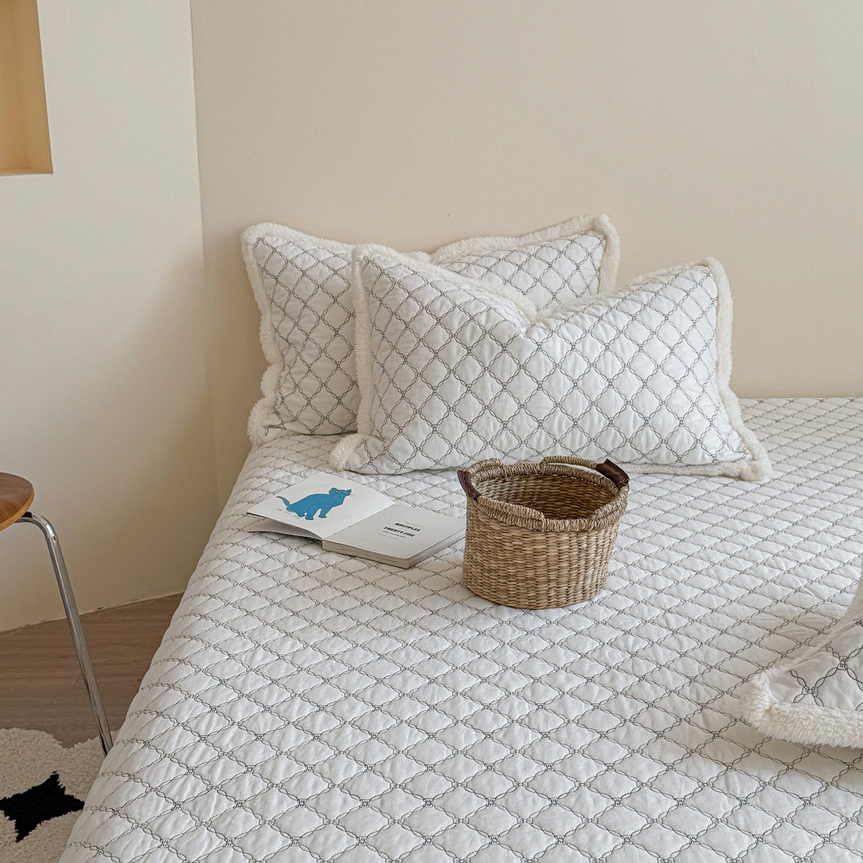 91家纺网 家纺一手货源 找家纺 （总）漫调家纺 2025新款全棉ins风蝴蝶结韩系奶油花边床盖三件套