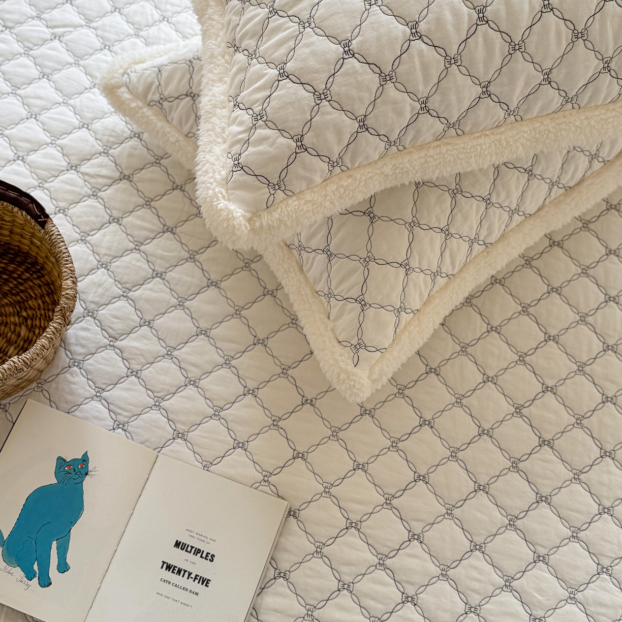 91家纺网 家纺一手货源 找家纺 （总）漫调家纺 2025新款全棉ins风蝴蝶结韩系奶油花边床盖三件套