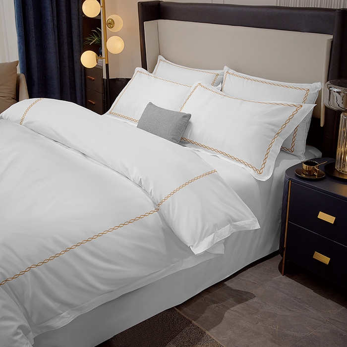 91家纺网 家纺一手货源 找家纺 啊雅家居 2025新款欧式绣花加厚酒店民宿磨毛绣花四件套 优雅酒店