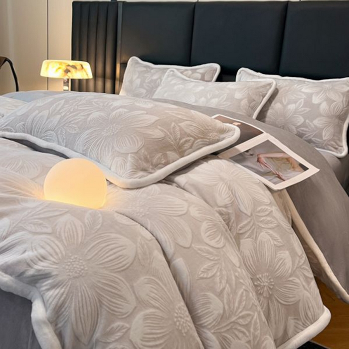 91家纺网 家纺一手货源 找家纺 （总）诺梵 2025新款8斤立体雕花牛奶绒四件套_控价标准高于139，加大高于149