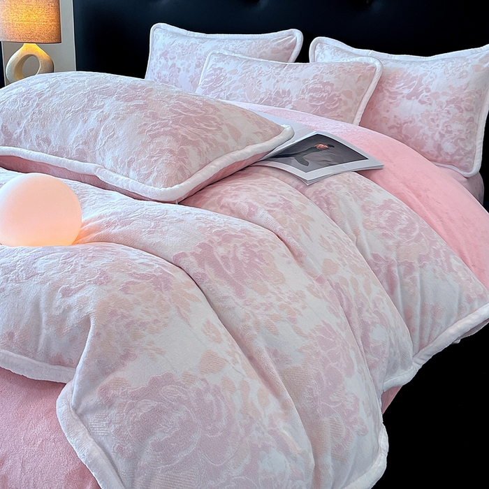 91家纺网 家纺一手货源 找家纺 （总）诺梵 2025新款8斤立体雕花牛奶绒四件套_控价标准高于139，加大高于149