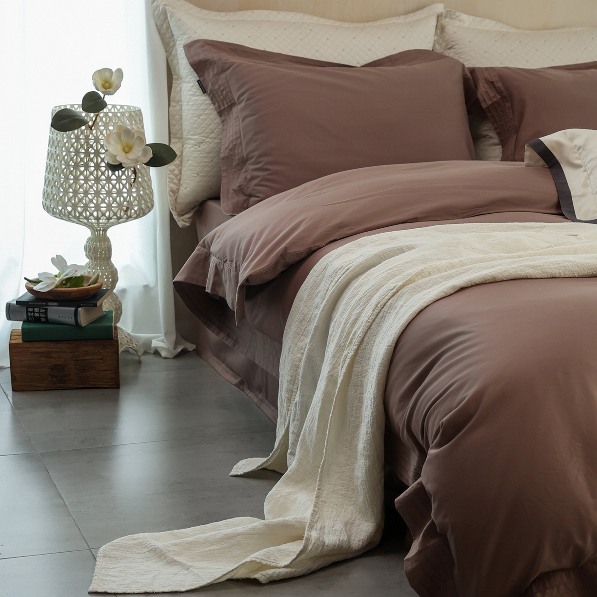 91家纺网 家纺一手货源 找家纺 佳汐蓝家纺 2025新款静奢简约高级质感超细旦天丝棉磨毛系列四件套-热可可 蒙太奇-乌龙茶咖