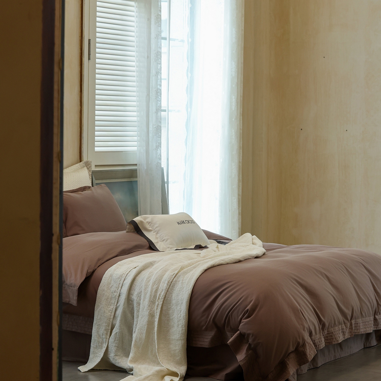 91家纺网 家纺一手货源 找家纺 佳汐蓝家纺 2025新款静奢简约高级质感超细旦天丝棉磨毛系列四件套-热可可 蒙太奇-乌龙茶咖