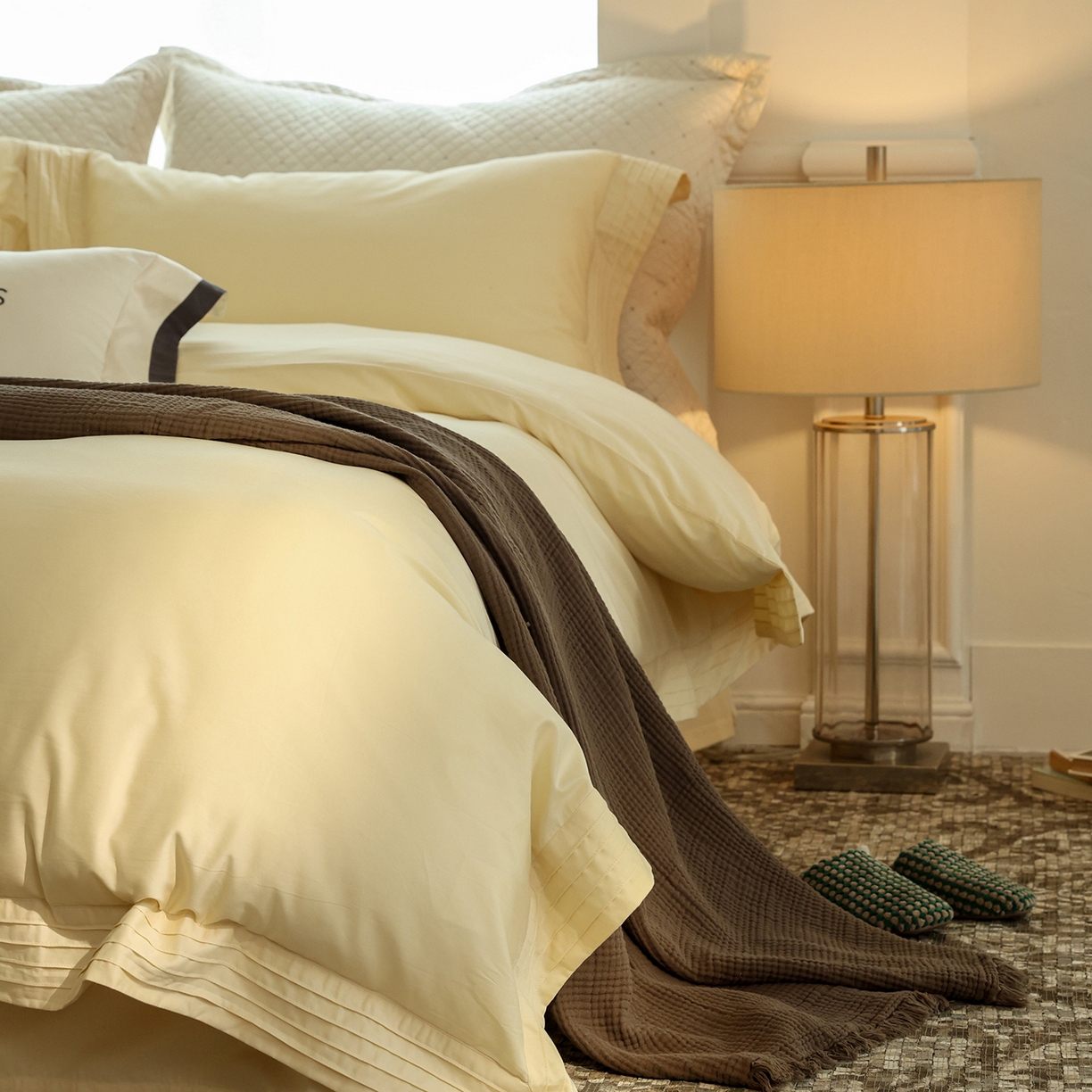 91家纺网 家纺一手货源 找家纺 佳汐蓝家纺 2025新款静奢简约高级质感超细旦天丝棉磨毛系列四件套-热可可 蒙太奇-香草奶油