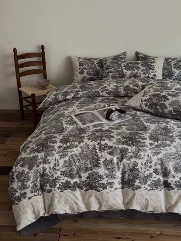 91家纺网 家纺一手货源 找家纺 梦纤绒 2025秋冬新品A类高克重亚麻复古全棉花边侘寂风原麻系列花影灰