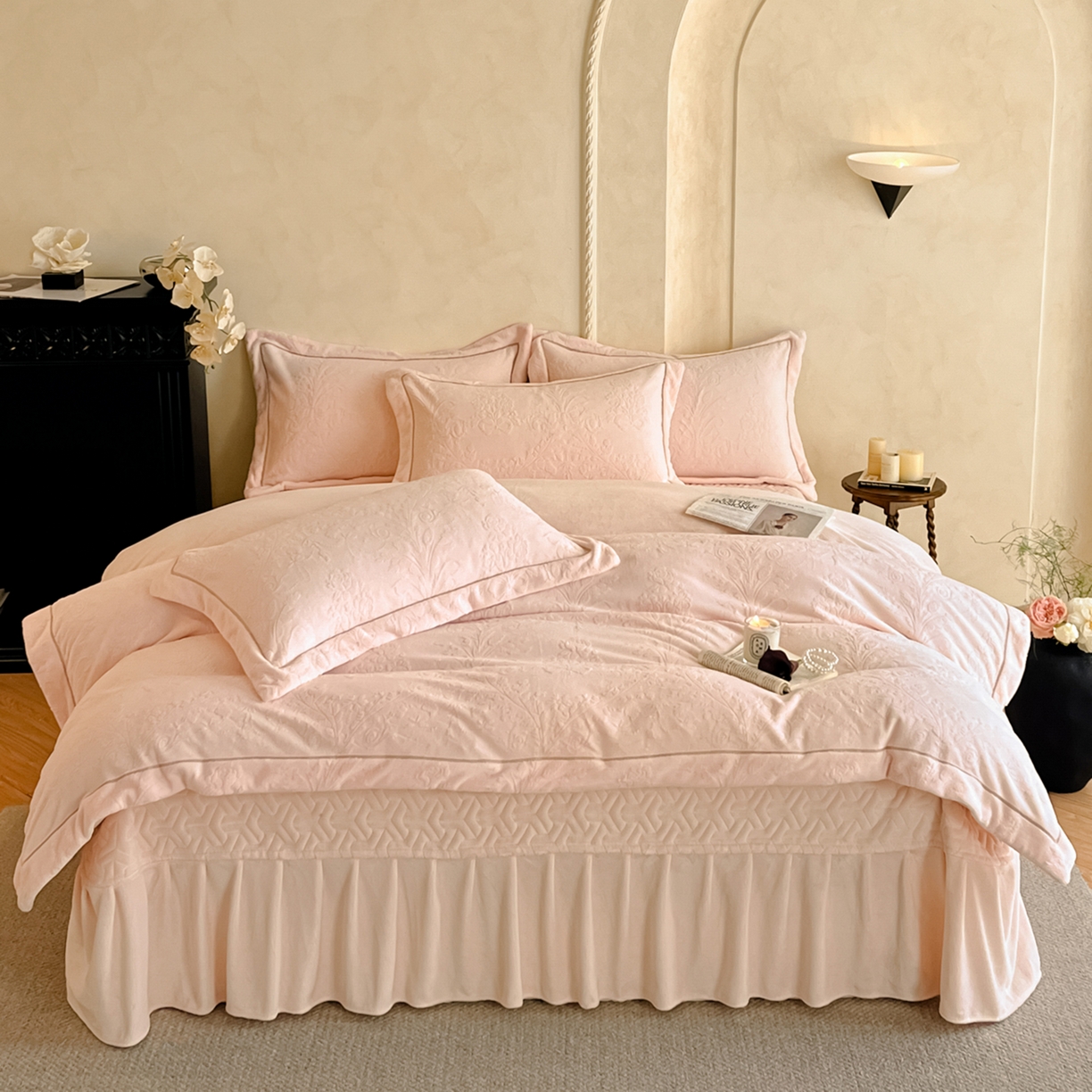 91家纺网 家纺一手货源 找家纺 （总）孟鑫家纺 2025新款加厚全消光雕花牛奶绒床盖四件套-维纳斯系列