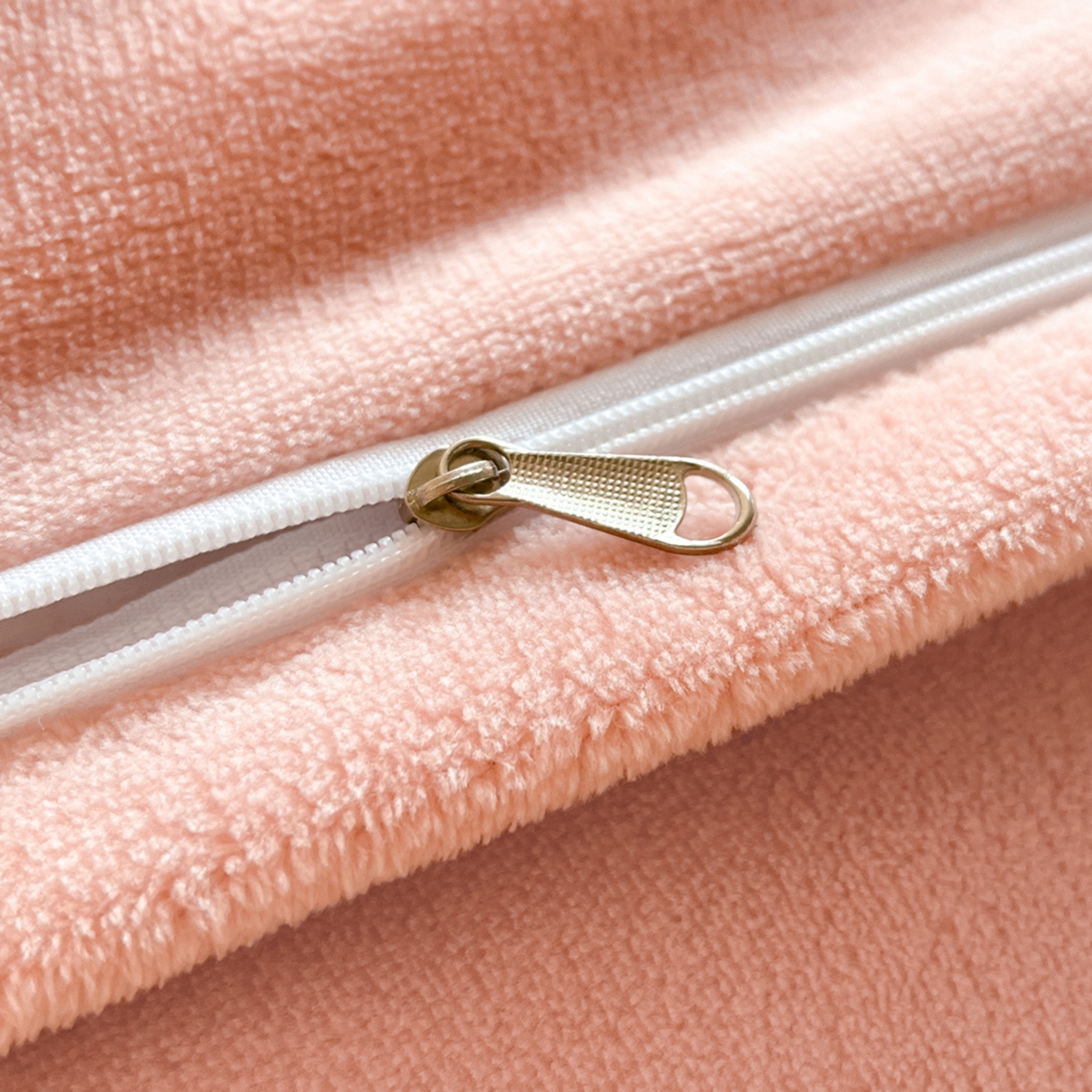 91家纺网 家纺一手货源 找家纺 （总）孟鑫家纺 2025新款加厚全消光雕花牛奶绒床盖四件套-维纳斯系列