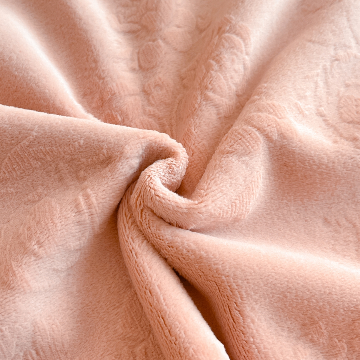 91家纺网 家纺一手货源 找家纺 （总）孟鑫家纺 2025新款加厚全消光雕花牛奶绒床盖四件套-维纳斯系列