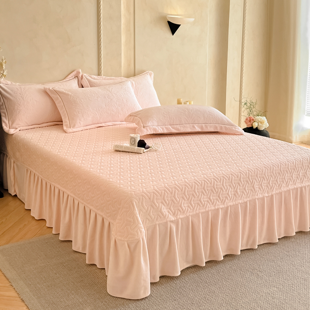 91家纺网 家纺一手货源 找家纺 孟鑫家纺 2025新款加厚全消光雕花牛奶绒床盖四件套-维纳斯系列 樱花粉