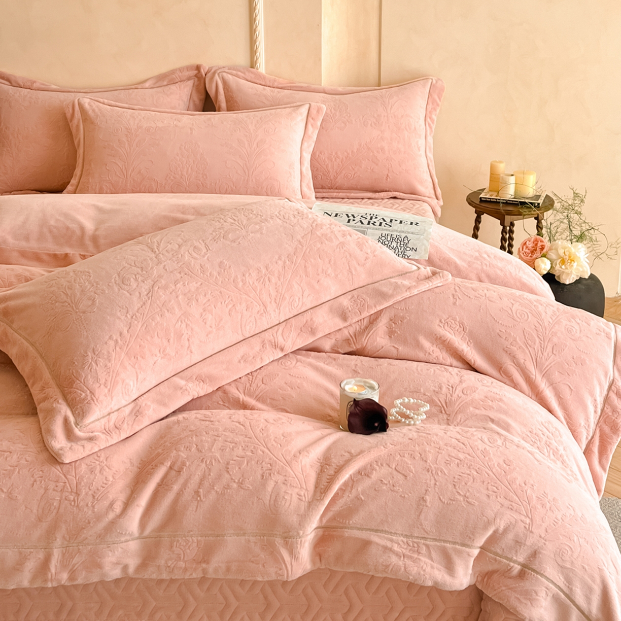 91家纺网 家纺一手货源 找家纺 （总）孟鑫家纺 2025新款加厚全消光雕花牛奶绒床盖四件套-维纳斯系列